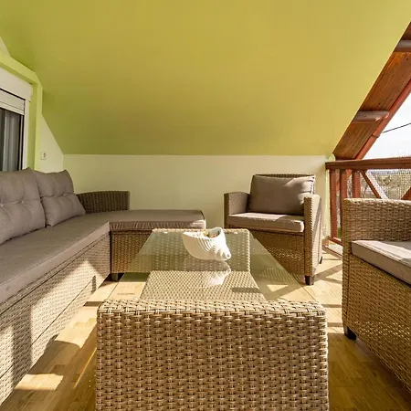 Apartment Lux *